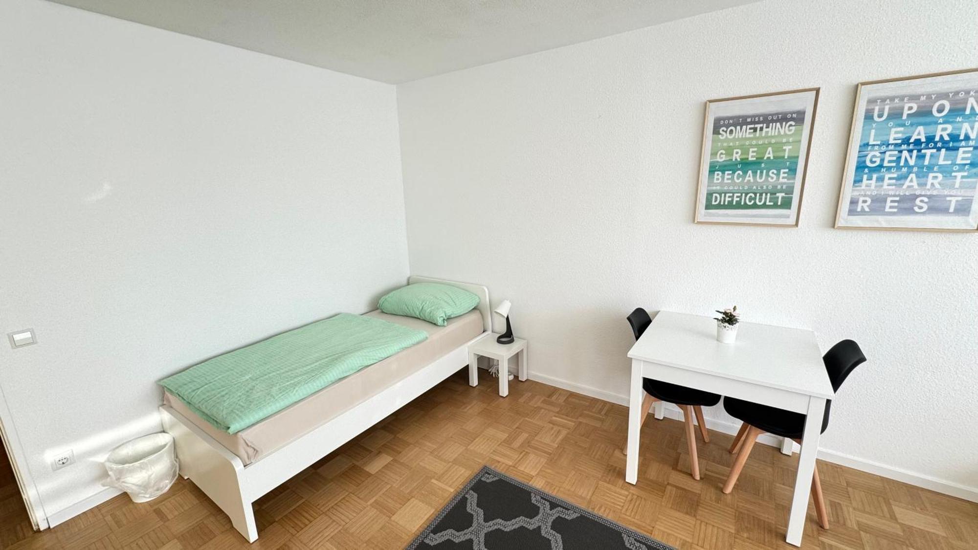 Monteur & Messezimmer Ratingen-Duesseldorf Εξωτερικό φωτογραφία