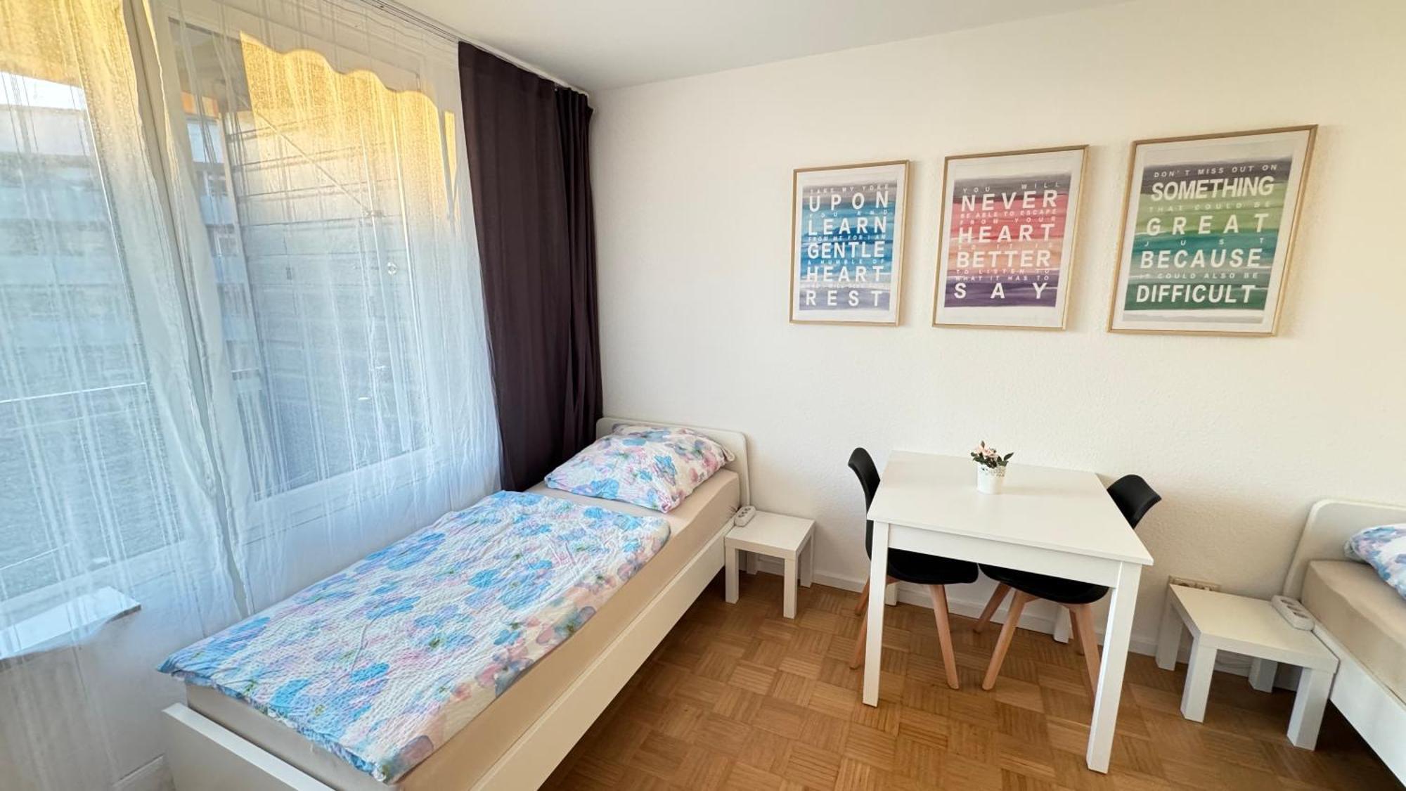 Monteur & Messezimmer Ratingen-Duesseldorf Εξωτερικό φωτογραφία