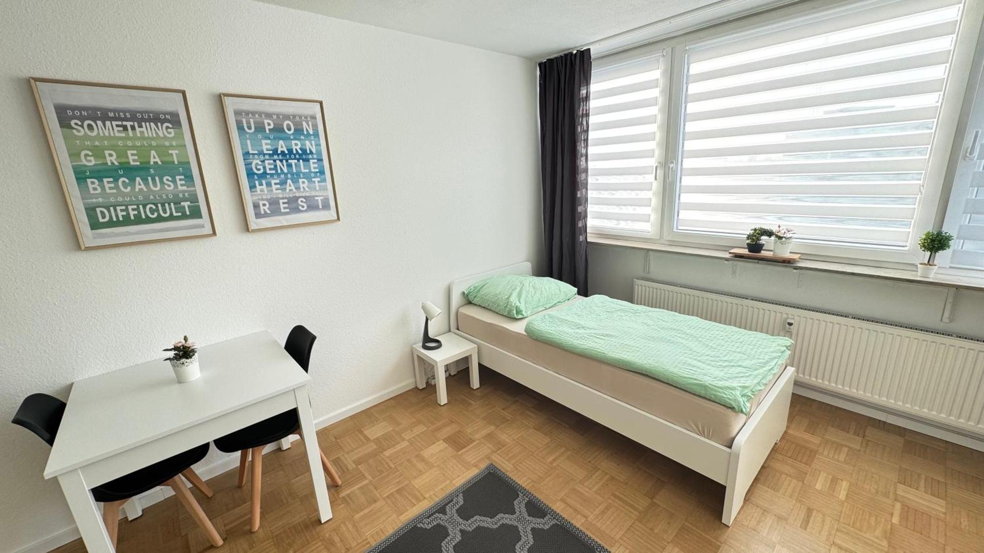 Monteur & Messezimmer Ratingen-Duesseldorf Εξωτερικό φωτογραφία
